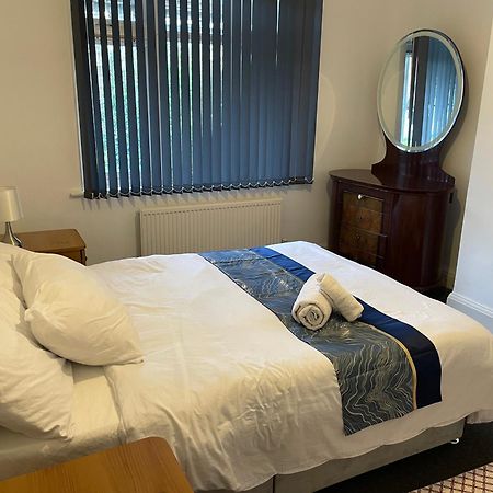5 Bed 5Mins From Wembley Stadium Londýn Exteriér fotografie