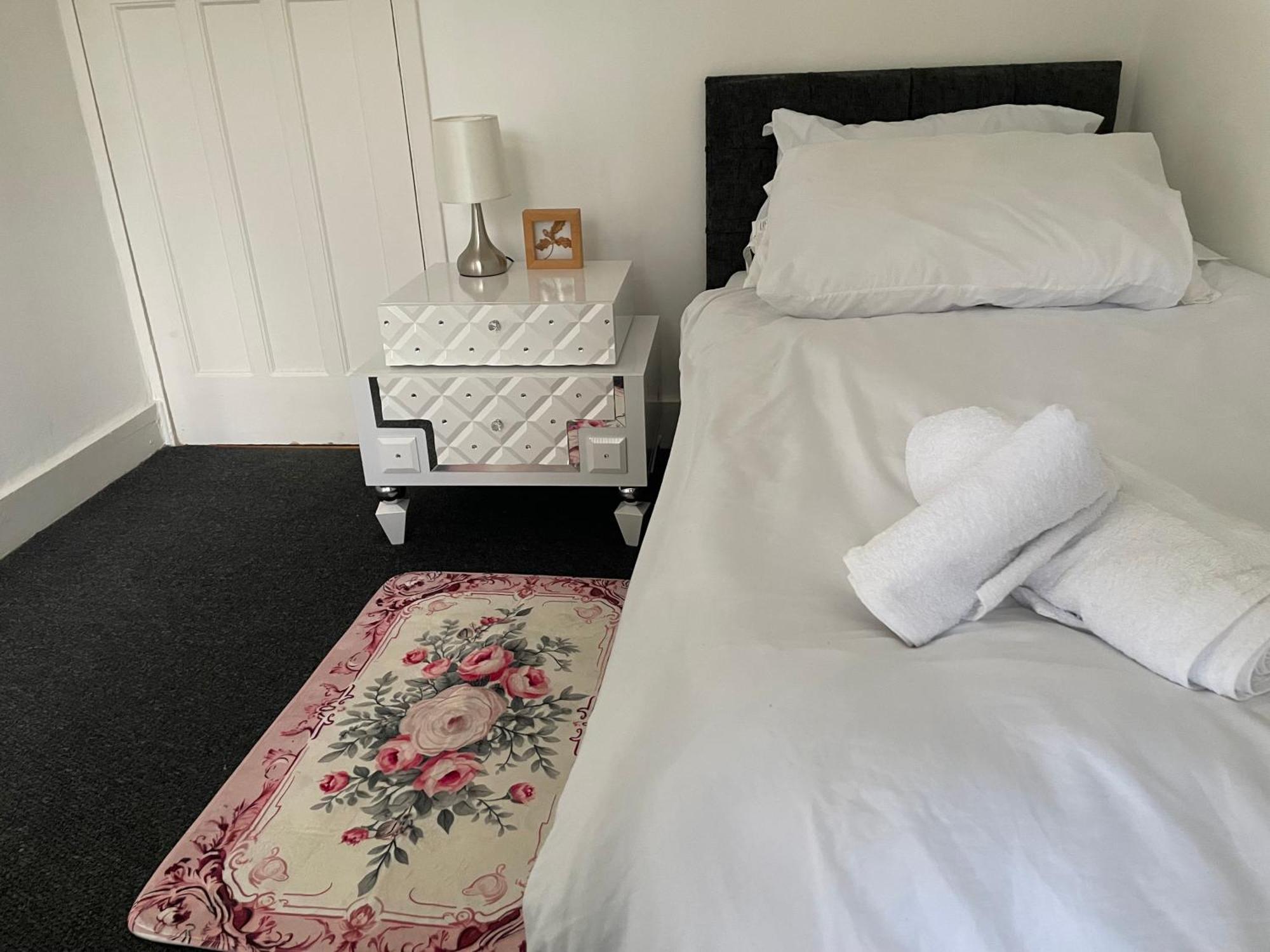 5 Bed 5Mins From Wembley Stadium Londýn Exteriér fotografie
