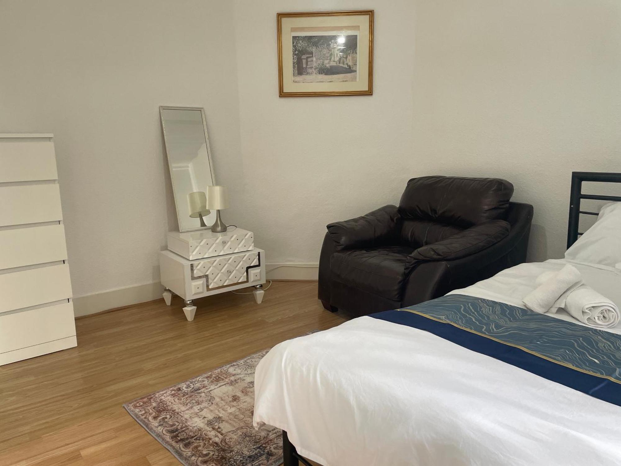 5 Bed 5Mins From Wembley Stadium Londýn Exteriér fotografie